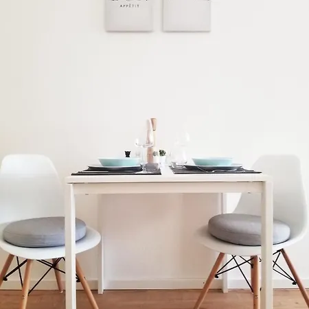 アパート Modernes In Bester Altstadtlage 31qm アウグスブルク